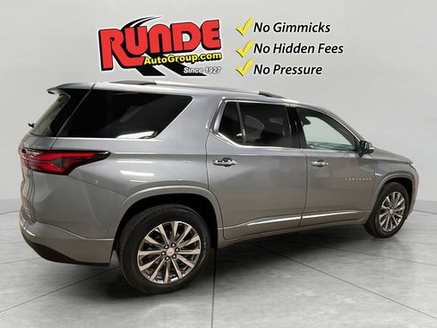 Used 2023 Chevrolet Traverse Premier image 5