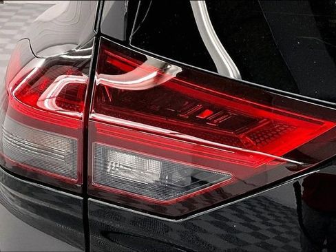 New 2025 Nissan Rogue SL image 19