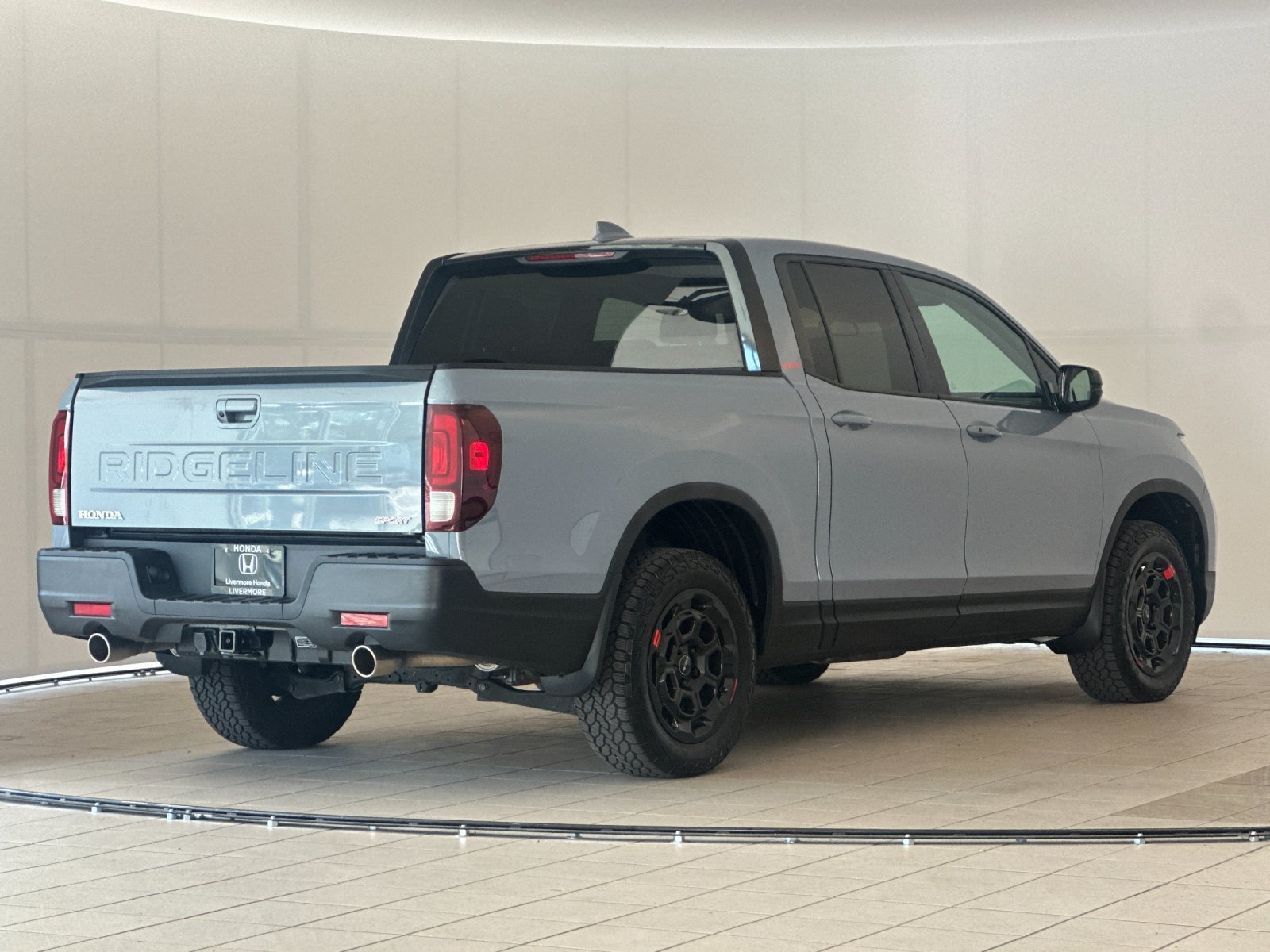 Used 2025 Honda Ridgeline Sport+ image 6