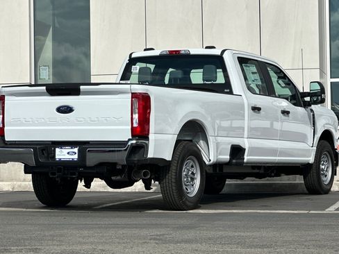 New 2026 Ford F250 XL w/ XL Chrome Package image 3