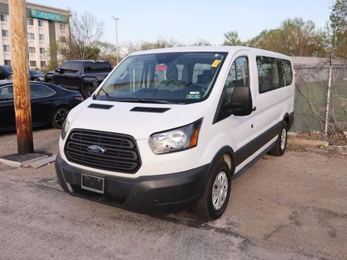 Used 2018 Ford Transit 150 XL image 4