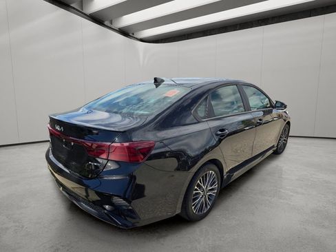 Used 2024 Kia Forte GT-Line w/ GT-Line Premium Package FWD image 9