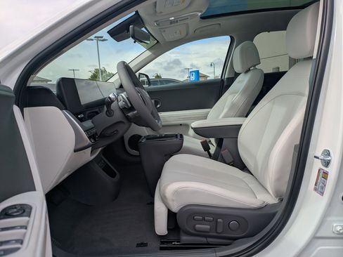 Used 2026 Hyundai Ioniq 5 Limited AWD/4WD image 17