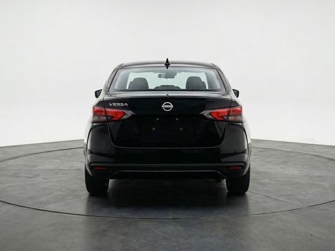 Used 2025 Nissan Versa SV image 7