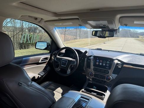 Used 2016 GMC Yukon XL Denali w/ Open Road Package image 21