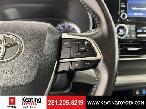 Certified 2022 Toyota Highlander LE image 26