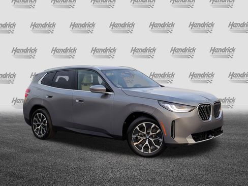Certified 2026 BMW X3 xDrive30i w/ Convenience Package AWD/4WD image 2