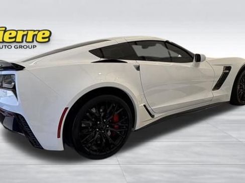 Used 2016 Chevrolet Corvette Z06 w/ 3LZ Preferred Equipment Group RWD image 6
