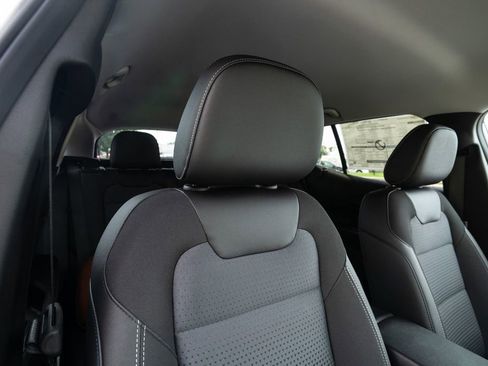 New 2025 Chevrolet Trax LT w/ Driver Confidence Package image 16