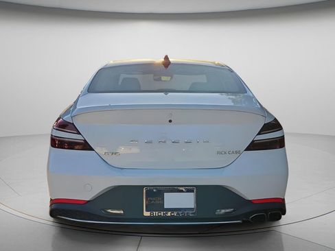Used 2023 Genesis G70 2.0T RWD image 5