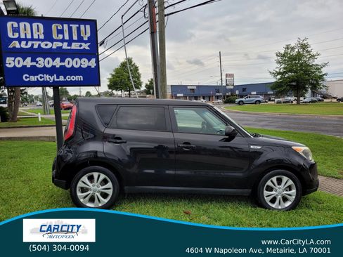 Used 2016 Kia Soul + FWD image 4