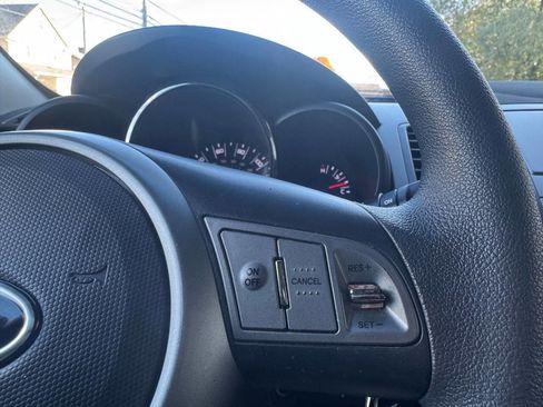 Used 2011 Kia Soul + w/ Audio Pkg image 30