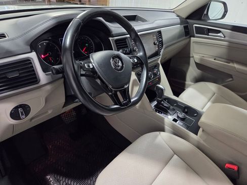 Used 2018 Volkswagen Atlas SE image 4