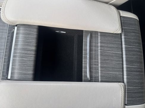 Used 2023 Jeep Wagoneer Series III w/ Premium Group I image 40