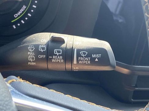 Used 2024 Jeep Wrangler Unlimited Sahara image 27