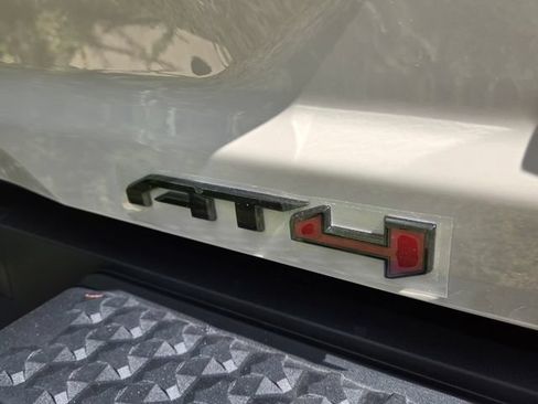 New 2026 GMC Canyon AT4 w/ Nightfall Edition AWD/4WD image 3