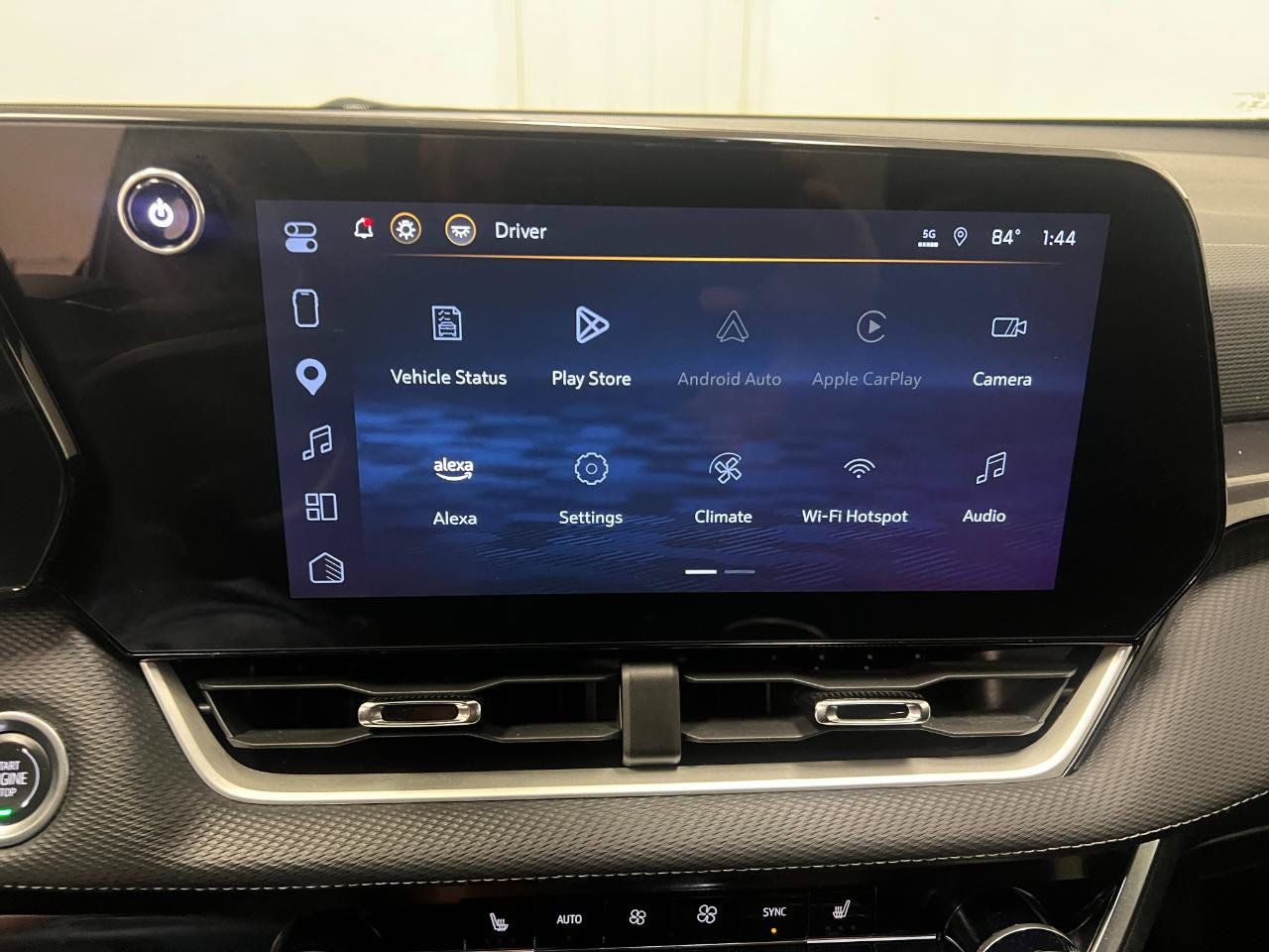 Used 2025 Chevrolet Equinox LT w/ Convenience Package II FWD image 44