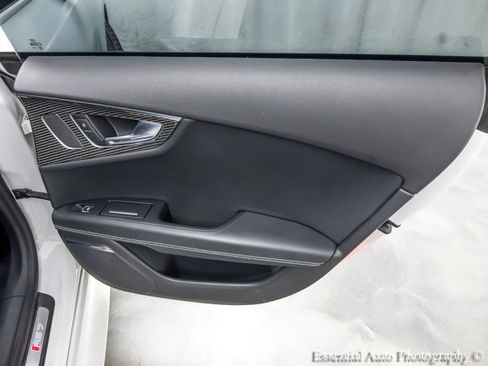 Used 2016 Audi RS 7 Prestige image 31