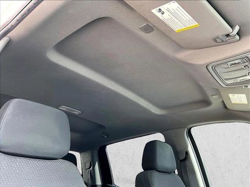 Used 2021 Chevrolet Silverado 1500 Custom image 17