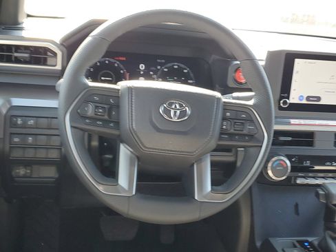 Certified 2026 Toyota Tacoma TRD Off-Road AWD/4WD image 11
