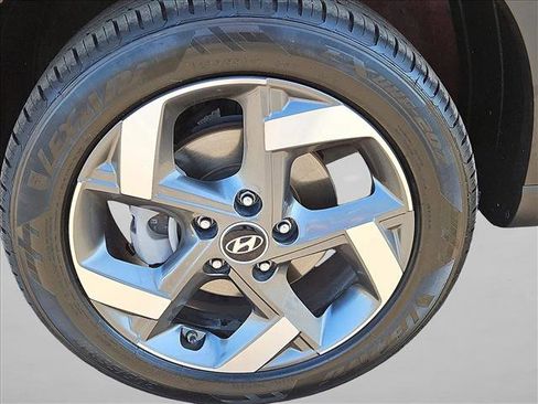 Certified 2023 Hyundai Venue Limited image 29
