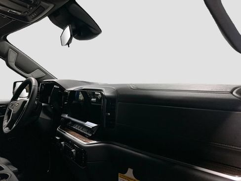 New 2026 Chevrolet Silverado 1500 LT AWD/4WD image 32