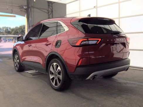 Used 2025 Ford Escape Platinum w/ Premium Technology Package AWD/4WD image 3
