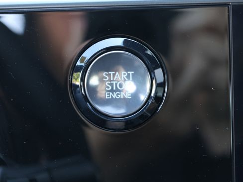 Used 2024 Lexus NX 250 FWD w/ Towing Package (2000 Lbs) image 23