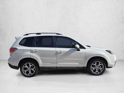Used 2017 Subaru Forester 2.5i Touring image 4