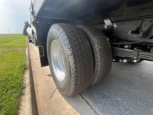 New 2025 GMC Sierra 3500 Pro w/ Convenience Package image 5