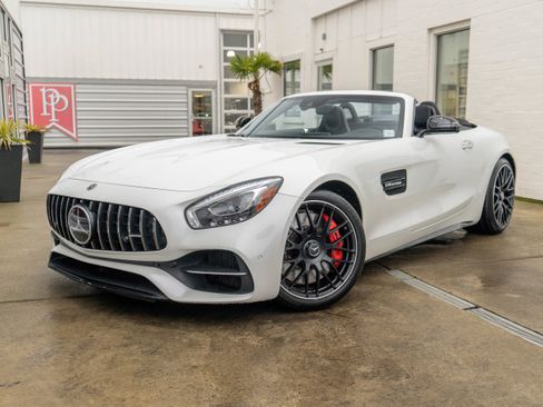 Used 2018 Mercedes-Benz AMG GT C image 4