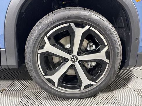 New 2026 Volkswagen Tiguan SE image 10