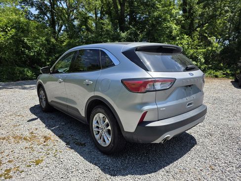 Used 2021 Ford Escape SE FWD image 6