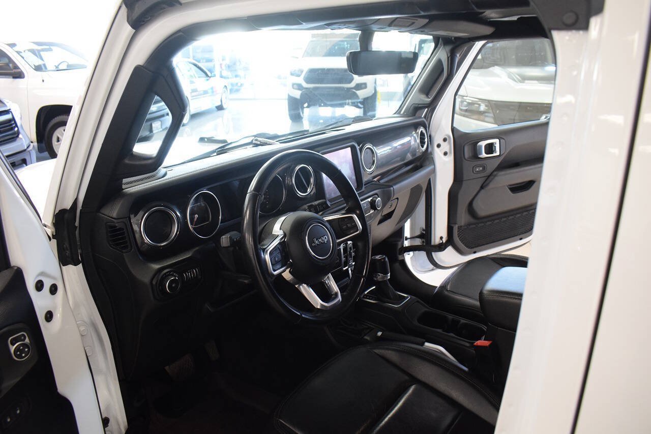 Used 2020 Jeep Wrangler Unlimited Sahara AWD/4WD image 20