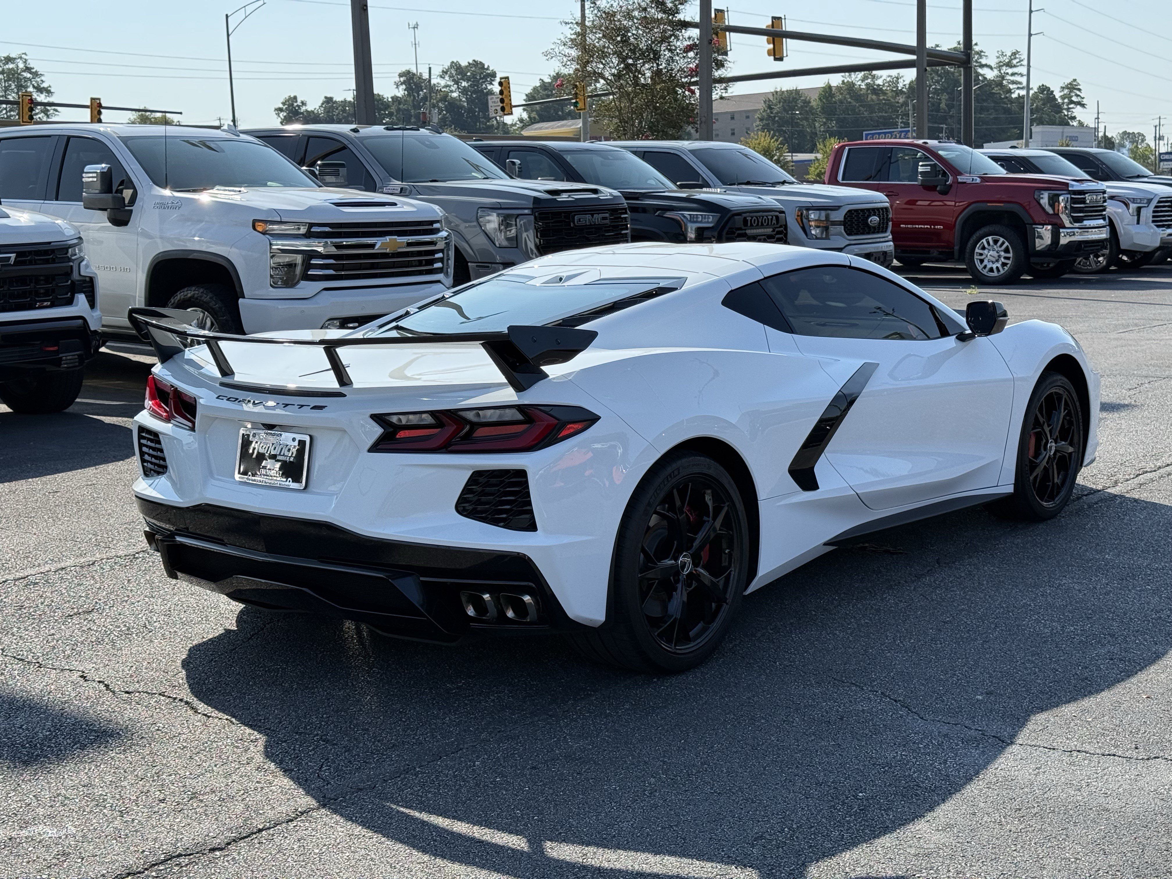 Used 2021 Chevrolet Corvette Stingray Preferred Cpe w/ Z51 Performance Package RWD image 11