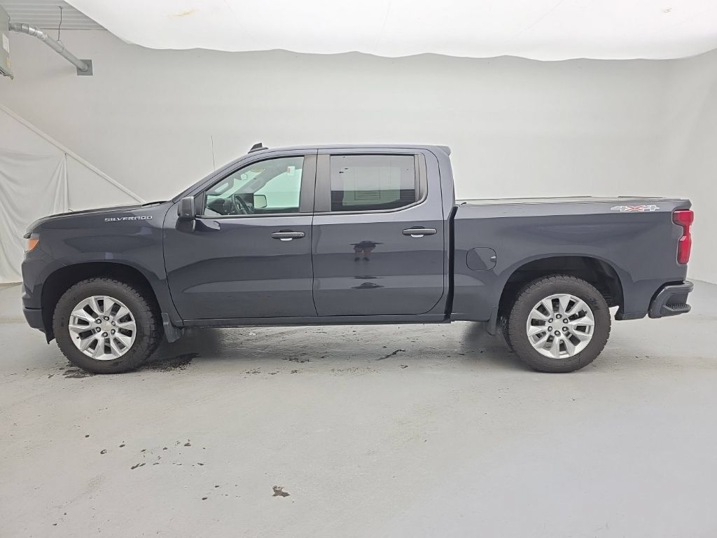 Used 2023 Chevrolet Silverado 1500 Custom AWD/4WD image 8