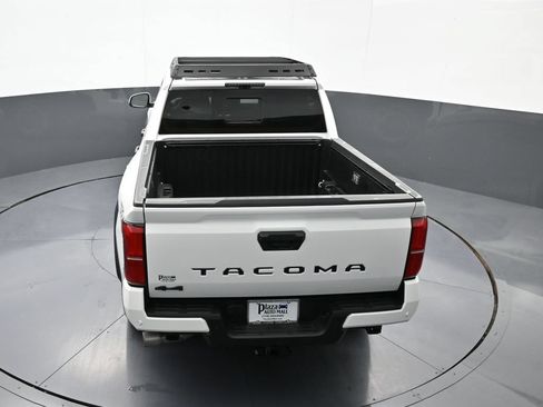 Certified 2024 Toyota Tacoma TRD Off-Road w/ TRD Off Road Premium Package AWD/4WD image 37
