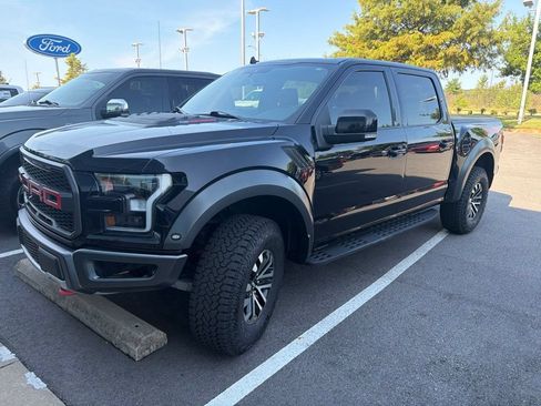 Certified 2019 Ford F150 Raptor w/ Equipment Group 802A Luxury AWD/4WD image 3