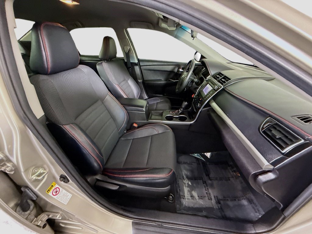 Used 2017 Toyota Camry SE FWD image 27