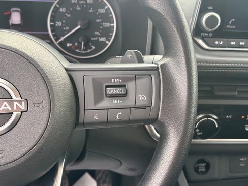 Used 2024 Nissan Rogue S image 16