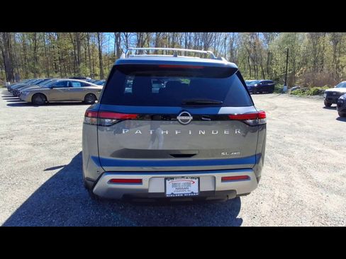 Used 2024 Nissan Pathfinder SL w/ Cargo Package AWD/4WD image 7