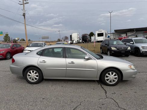 Used 2006 Buick LaCrosse CXL w/ Driver Confidence Package image 5