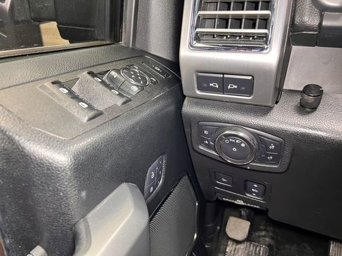 Used 2017 Ford F450 Platinum w/ Platinum Ultimate Package image 16