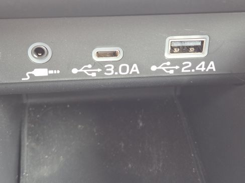 Used 2025 Subaru Outback Premium w/ Popular Package #1A AWD/4WD image 28