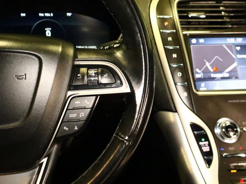 Used 2020 Lincoln Nautilus FWD w/ Equipment Group 101A image 12