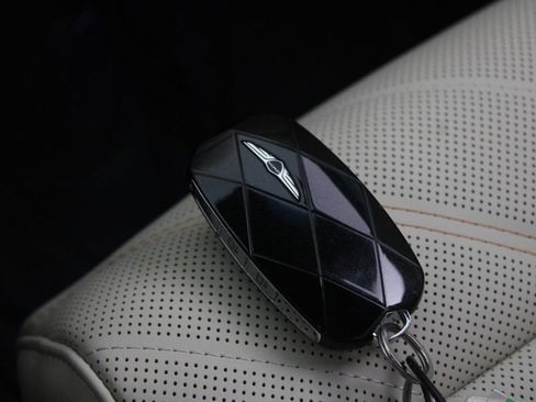 Used 2026 Genesis GV70 3.5T Sport Prestige AWD/4WD image 31