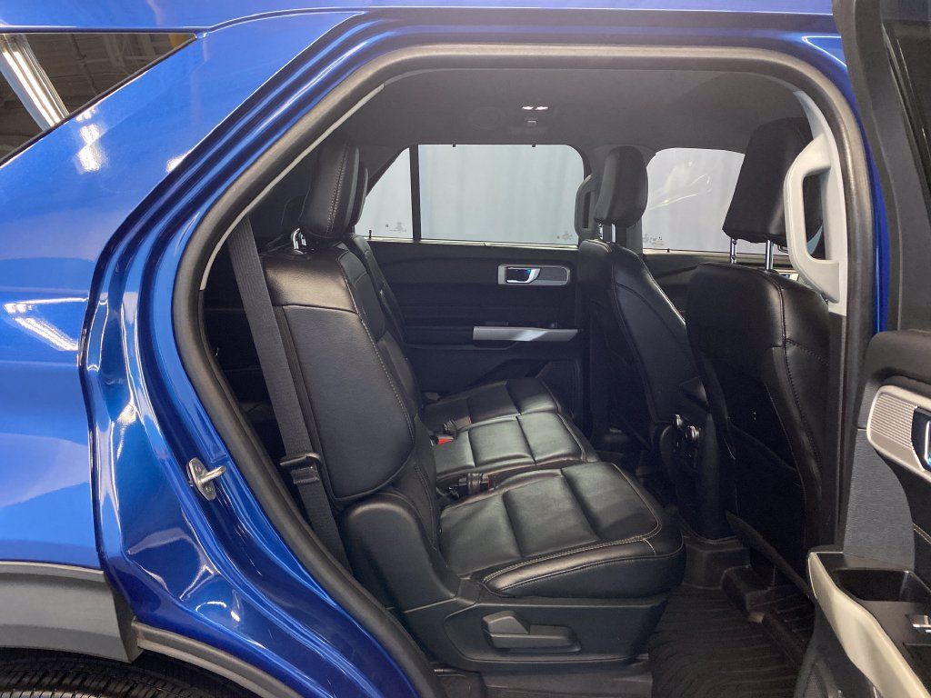Used 2021 Ford Explorer Limited AWD/4WD image 36