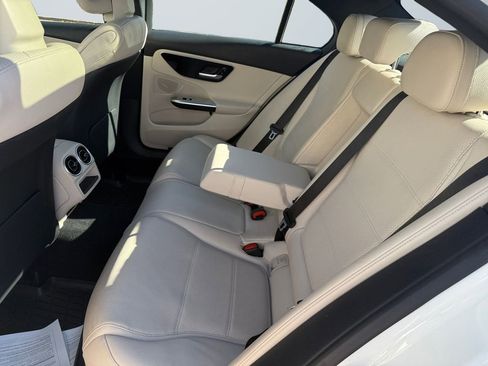 Used 2022 Mercedes-Benz C 300 4MATIC Sedan image 13