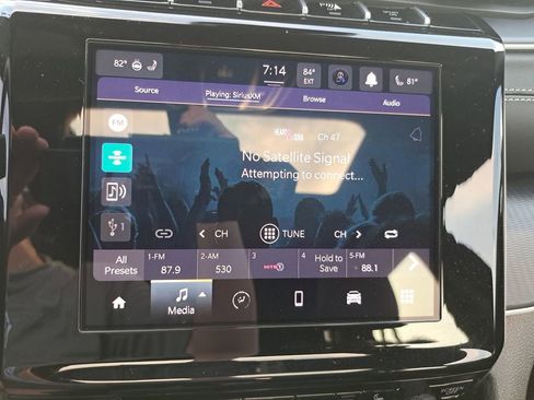 Certified 2024 Jeep Grand Cherokee Altitude AWD/4WD image 23
