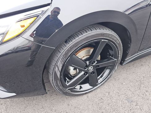 Used 2022 Nissan Sentra SR w/ Midnight Edition image 25